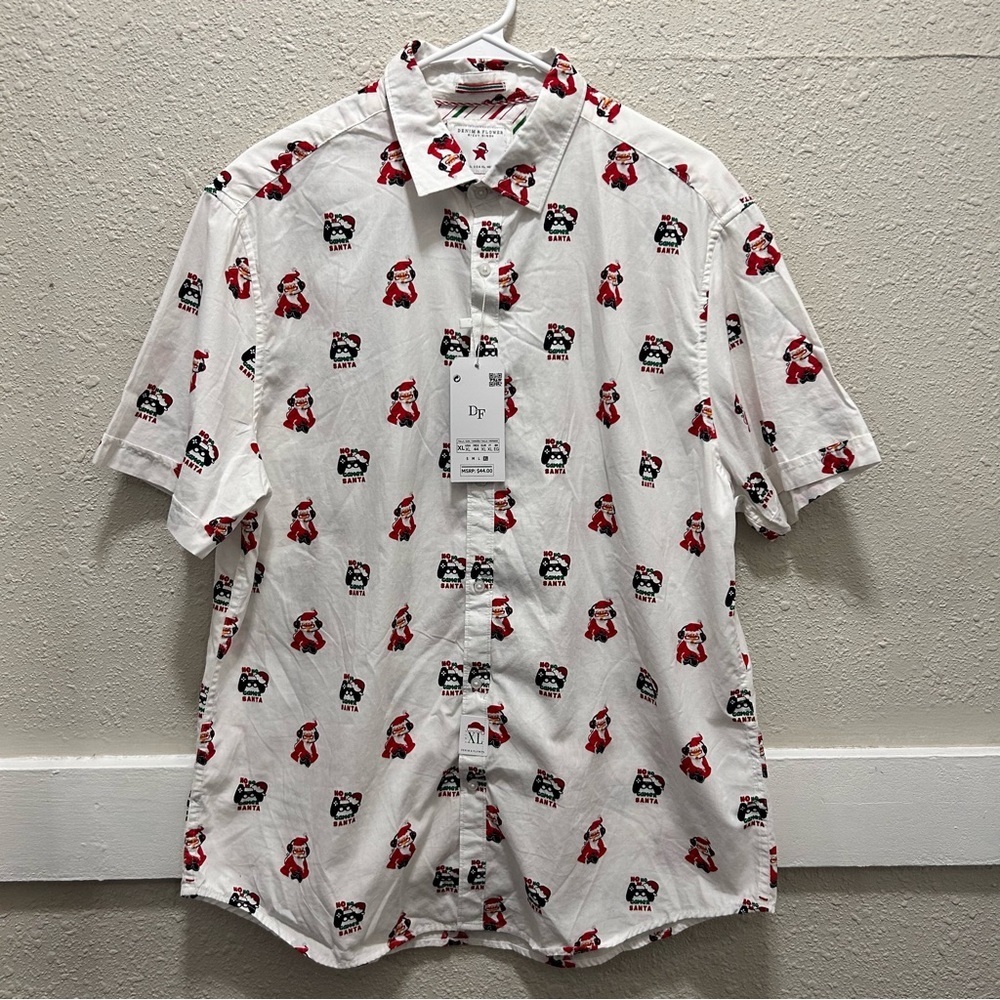 Denim & Flower Gamer Santa Video Game Button Front Men's Short Sleeve Shirt XL